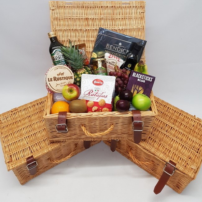 FRUIT AND CHEESE HAMPER
